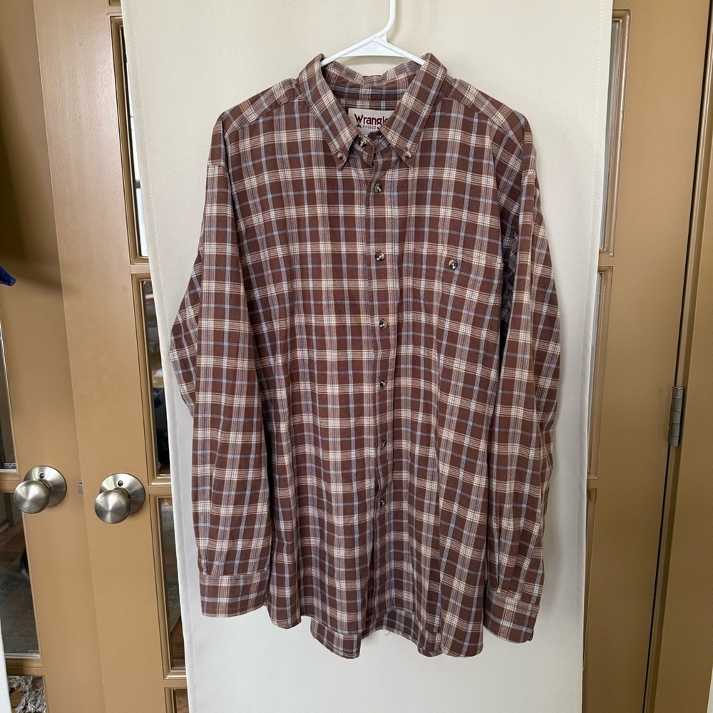Wrangler Rugged Wear Men's XXL Brown Plaid Long Sleeve Button Down‎ Shirt